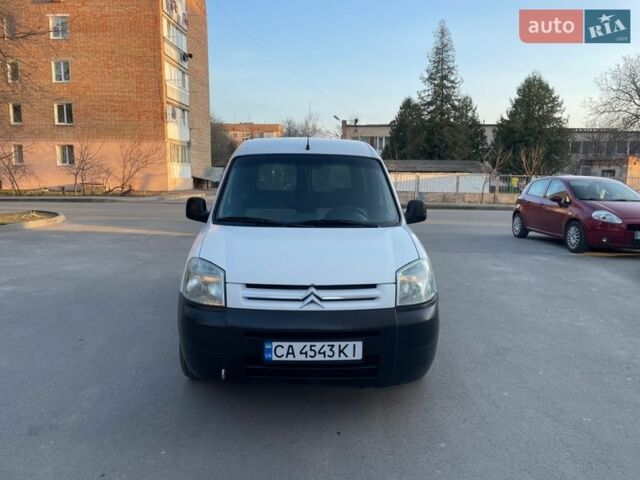 Белый Ситроен Берлинго, объемом двигателя 1.87 л и пробегом 370 тыс. км за 3000 $, фото 1 на Automoto.ua