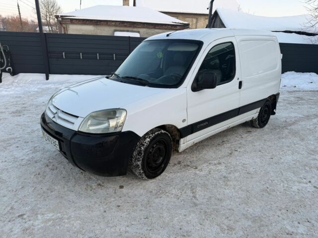 Белый Ситроен Берлинго, объемом двигателя 2 л и пробегом 300 тыс. км за 1850 $, фото 1 на Automoto.ua