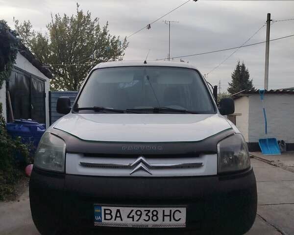 Білий Сітроен Берлінго, об'ємом двигуна 1.9 л та пробігом 271 тис. км за 3200 $, фото 1 на Automoto.ua