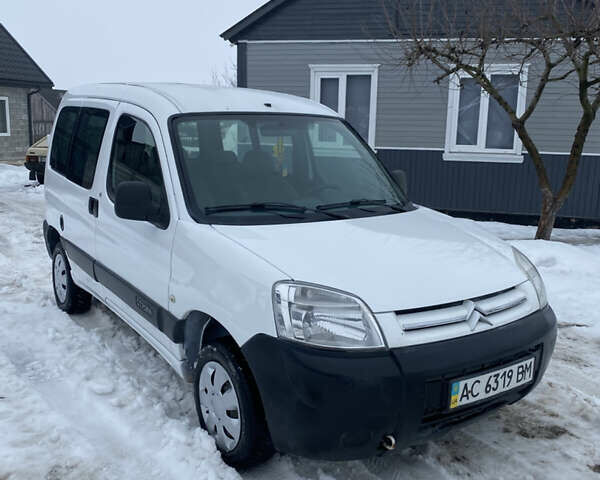 Білий Сітроен Берлінго, об'ємом двигуна 1.56 л та пробігом 270 тис. км за 3450 $, фото 1 на Automoto.ua