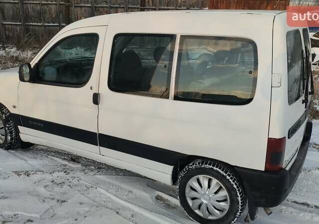 Білий Сітроен Берлінго, об'ємом двигуна 1.9 л та пробігом 300 тис. км за 2850 $, фото 1 на Automoto.ua