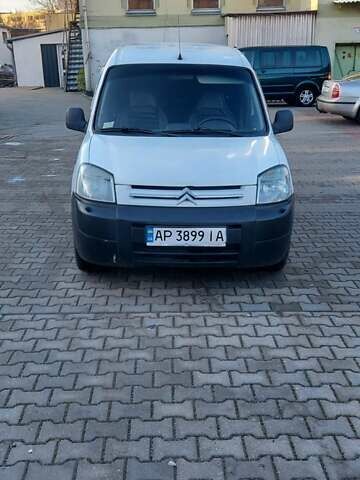 Білий Сітроен Берлінго, об'ємом двигуна 1.4 л та пробігом 230 тис. км за 2900 $, фото 1 на Automoto.ua