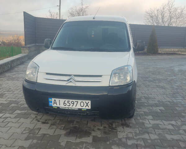 Белый Ситроен Берлинго, объемом двигателя 1.36 л и пробегом 280 тыс. км за 3000 $, фото 1 на Automoto.ua