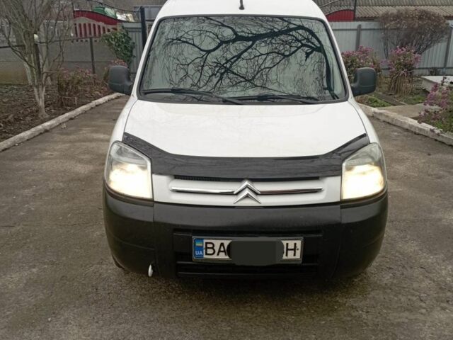 Белый Ситроен Берлинго, объемом двигателя 2 л и пробегом 234 тыс. км за 3100 $, фото 1 на Automoto.ua