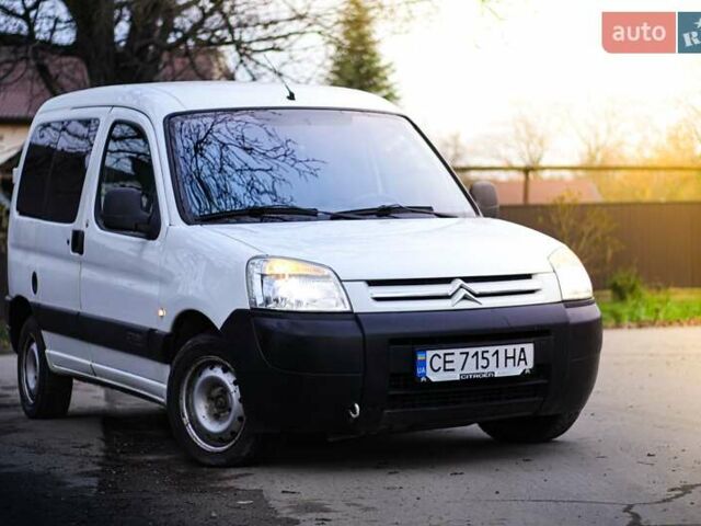 Белый Ситроен Берлинго, объемом двигателя 1.6 л и пробегом 260 тыс. км за 3300 $, фото 1 на Automoto.ua