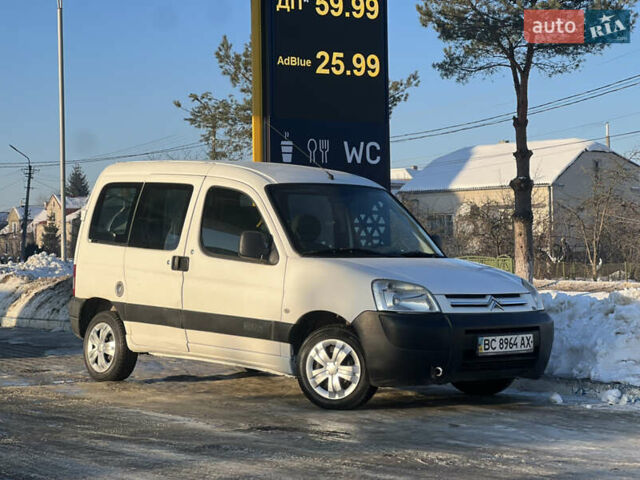 Белый Ситроен Берлинго, объемом двигателя 1.56 л и пробегом 299 тыс. км за 2799 $, фото 1 на Automoto.ua