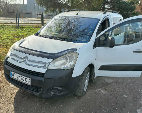 Білий Сітроен Берлінго, об'ємом двигуна 1.6 л та пробігом 283 тис. км за 5000 $, фото 1 на Automoto.ua