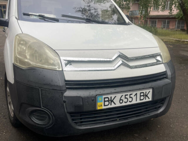 Білий Сітроен Берлінго, об'ємом двигуна 1.56 л та пробігом 240 тис. км за 5550 $, фото 1 на Automoto.ua