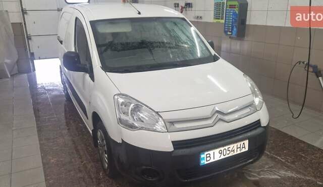 Білий Сітроен Берлінго, об'ємом двигуна 1.56 л та пробігом 255 тис. км за 7200 $, фото 1 на Automoto.ua