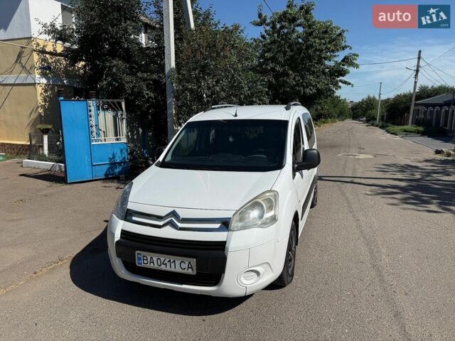 Белый Ситроен Берлинго, объемом двигателя 1.56 л и пробегом 159 тыс. км за 7500 $, фото 1 на Automoto.ua