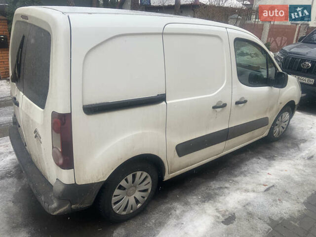 Белый Ситроен Берлинго, объемом двигателя 1.6 л и пробегом 255 тыс. км за 4500 $, фото 1 на Automoto.ua