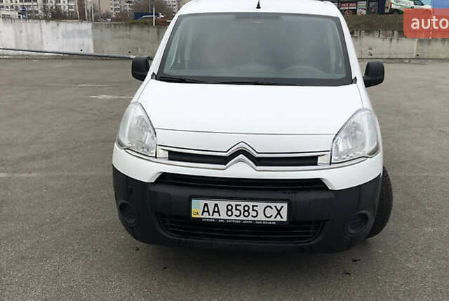 Белый Ситроен Берлинго, объемом двигателя 1.6 л и пробегом 175 тыс. км за 8700 $, фото 1 на Automoto.ua