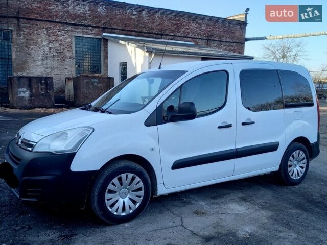 Белый Ситроен Берлинго, объемом двигателя 1.56 л и пробегом 252 тыс. км за 7000 $, фото 1 на Automoto.ua