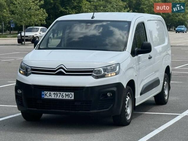 Белый Ситроен Берлинго, объемом двигателя 1.5 л и пробегом 136 тыс. км за 15900 $, фото 1 на Automoto.ua