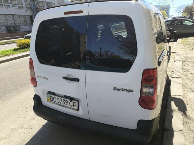 Белый Ситроен Берлинго, объемом двигателя 1.6 л и пробегом 184 тыс. км за 5400 $, фото 1 на Automoto.ua