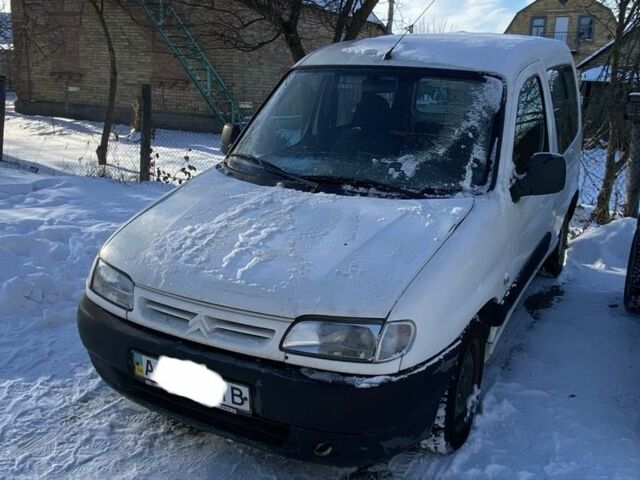Белый Ситроен Берлинго, объемом двигателя 1.1 л и пробегом 267 тыс. км за 2000 $, фото 1 на Automoto.ua