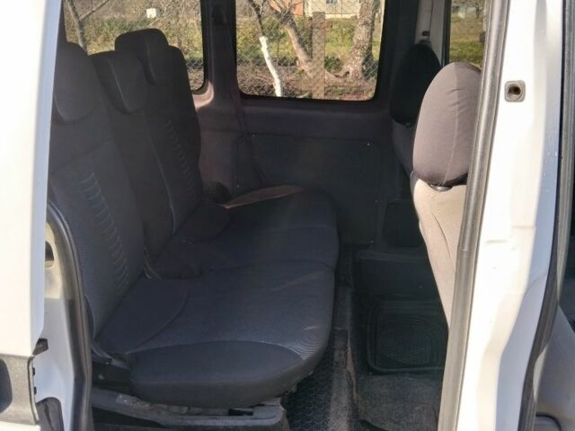 Белый Ситроен Берлинго, объемом двигателя 1.6 л и пробегом 197 тыс. км за 3500 $, фото 1 на Automoto.ua