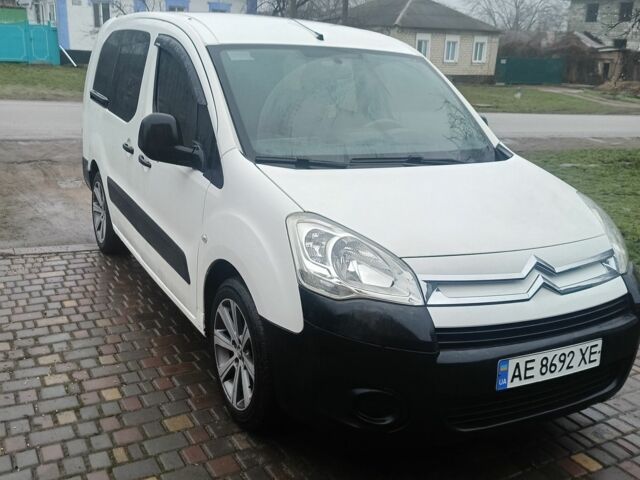 Белый Ситроен Берлинго, объемом двигателя 1.6 л и пробегом 230 тыс. км за 6500 $, фото 1 на Automoto.ua