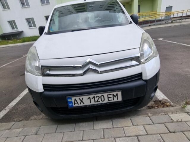 Белый Ситроен Берлинго, объемом двигателя 1.6 л и пробегом 190 тыс. км за 6800 $, фото 1 на Automoto.ua