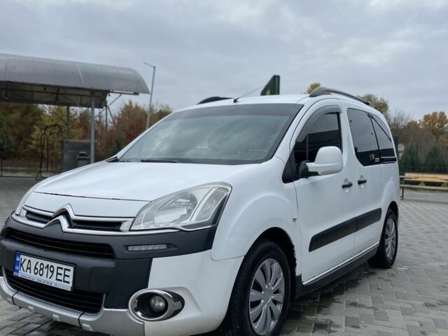 Белый Ситроен Берлинго, объемом двигателя 1.6 л и пробегом 235 тыс. км за 8150 $, фото 1 на Automoto.ua