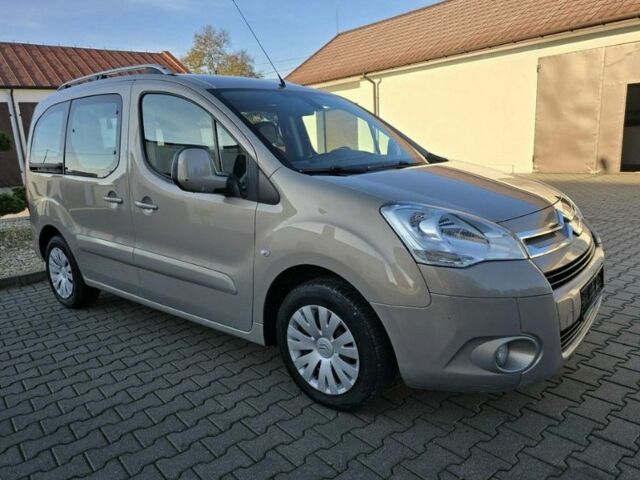 Бежевий Сітроен Берлінго, об'ємом двигуна 1.56 л та пробігом 211 тис. км за 5299 $, фото 1 на Automoto.ua