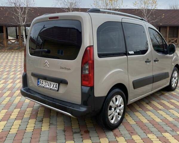 Бежевый Ситроен Берлинго, объемом двигателя 1.6 л и пробегом 251 тыс. км за 6800 $, фото 1 на Automoto.ua