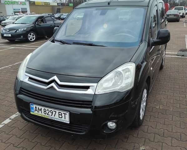 Черный Ситроен Берлинго, объемом двигателя 1.6 л и пробегом 235 тыс. км за 7600 $, фото 1 на Automoto.ua