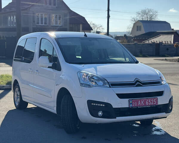 Чорний Сітроен Берлінго, об'ємом двигуна 0 л та пробігом 111 тис. км за 8600 $, фото 1 на Automoto.ua