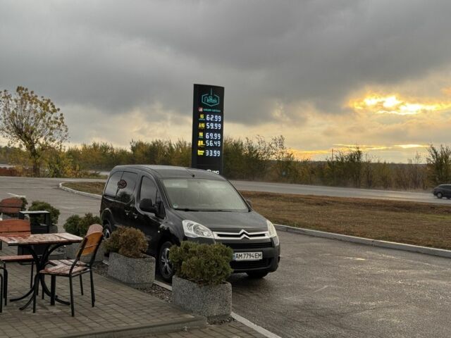 Черный Ситроен Берлинго, объемом двигателя 1.6 л и пробегом 250 тыс. км за 6500 $, фото 1 на Automoto.ua