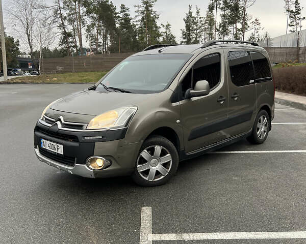 Коричневый Ситроен Берлинго, объемом двигателя 1.56 л и пробегом 383 тыс. км за 7000 $, фото 1 на Automoto.ua