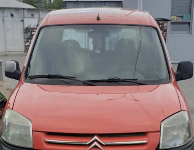 Ситроен Берлинго 2006 в Тернополе на Automoto.ua Красный Ситроен Берлинго, объемом двигателя 1.56 л и пробегом 220 тыс. км за 3300 $, фото 1 на Automoto.ua