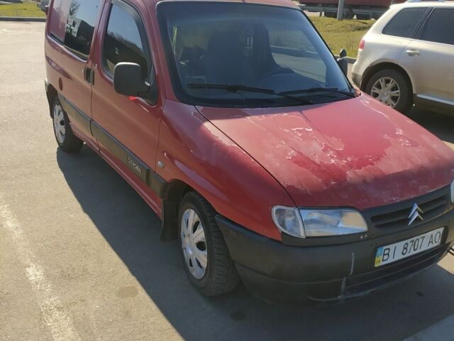Красный Ситроен Берлинго, объемом двигателя 0 л и пробегом 370 тыс. км за 1600 $, фото 1 на Automoto.ua