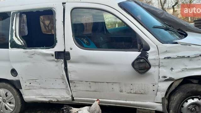 Ситроен Берлинго, объемом двигателя 2 л и пробегом 250 тыс. км за 2300 $, фото 1 на Automoto.ua