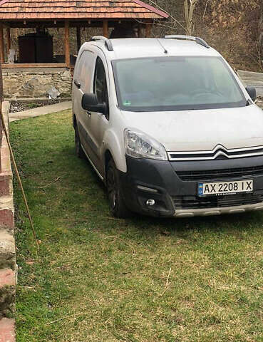 Ситроен Берлинго, объемом двигателя 1.6 л и пробегом 220 тыс. км за 7900 $, фото 1 на Automoto.ua