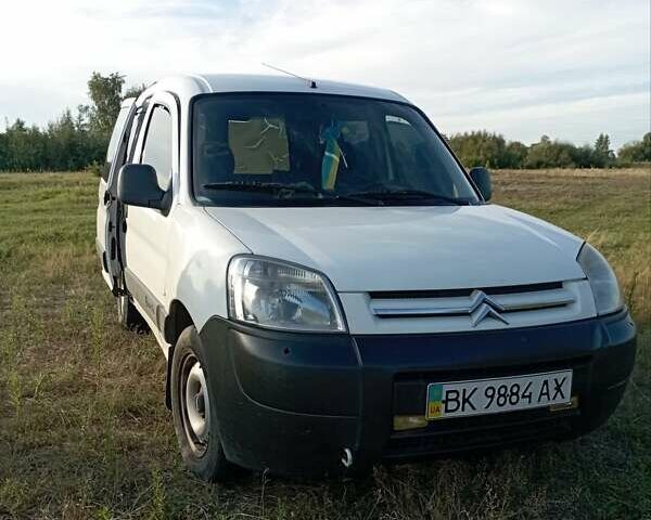 Белый Ситроен Берлинго пасс., объемом двигателя 1.87 л и пробегом 400 тыс. км за 3600 $, фото 1 на Automoto.ua