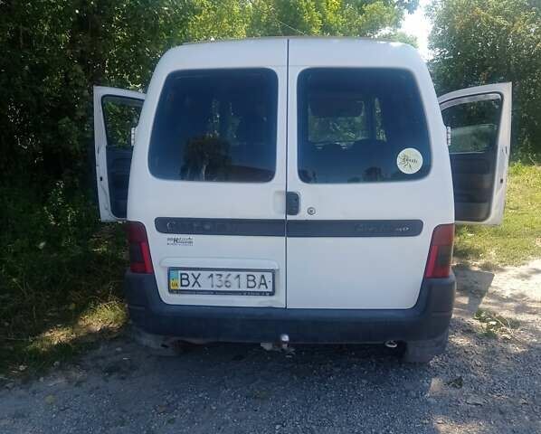 Білий Сітроен Берлінго пас., об'ємом двигуна 1.9 л та пробігом 180 тис. км за 3300 $, фото 1 на Automoto.ua