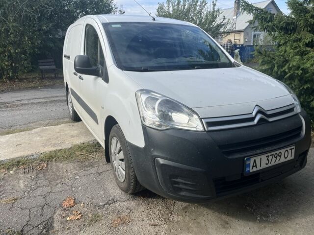 Белый Ситроен Берлинго пасс., объемом двигателя 1.6 л и пробегом 250 тыс. км за 7200 $, фото 1 на Automoto.ua