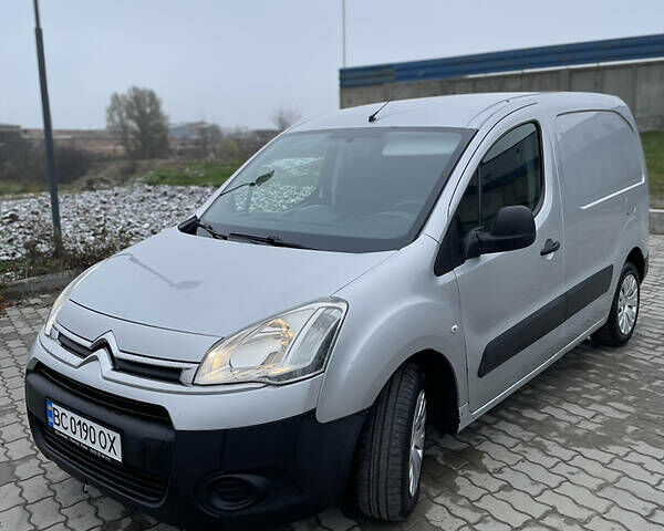 Серый Ситроен Берлинго, объемом двигателя 1.6 л и пробегом 353 тыс. км за 4200 $, фото 1 на Automoto.ua