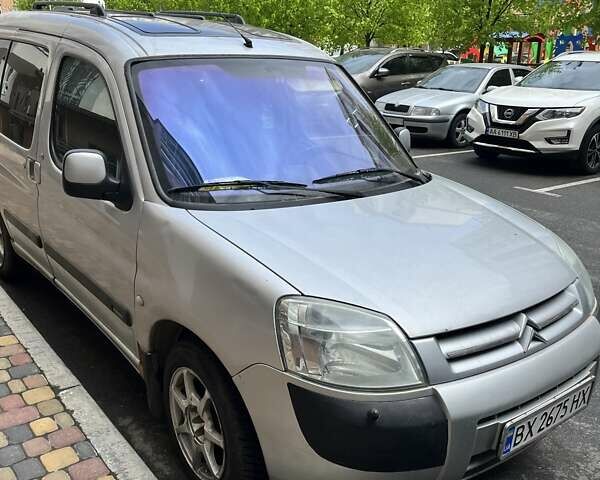 Серый Ситроен Берлинго, объемом двигателя 2 л и пробегом 360 тыс. км за 3900 $, фото 1 на Automoto.ua