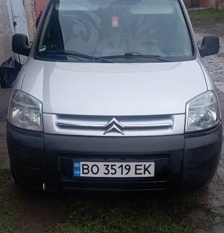 Серый Ситроен Берлинго, объемом двигателя 1.4 л и пробегом 230 тыс. км за 3700 $, фото 1 на Automoto.ua