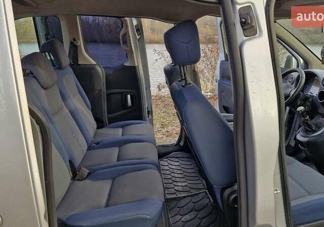 Сірий Сітроен Берлінго, об'ємом двигуна 1.56 л та пробігом 250 тис. км за 6100 $, фото 1 на Automoto.ua