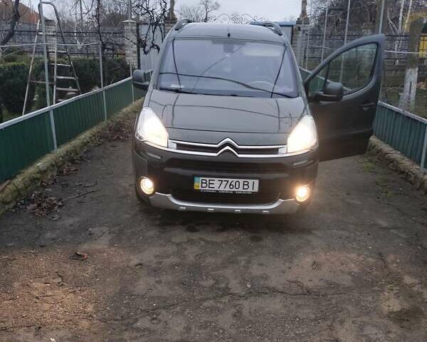 Серый Ситроен Берлинго, объемом двигателя 1.56 л и пробегом 181 тыс. км за 9000 $, фото 1 на Automoto.ua