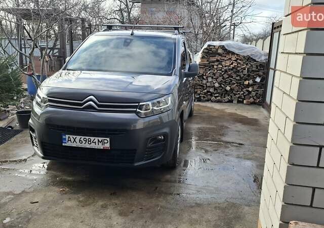 Сірий Сітроен Берлінго, об'ємом двигуна 1.5 л та пробігом 40 тис. км за 20383 $, фото 1 на Automoto.ua