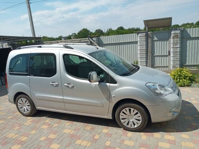 Серый Ситроен Берлинго, объемом двигателя 1.6 л и пробегом 250 тыс. км за 6900 $, фото 1 на Automoto.ua