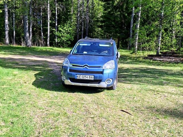 Синій Сітроен Берлінго, об'ємом двигуна 1.6 л та пробігом 240 тис. км за 8500 $, фото 1 на Automoto.ua