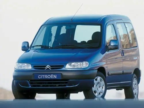 Синий Ситроен Берлинго, объемом двигателя 1.4 л и пробегом 260 тыс. км за 2249 $, фото 1 на Automoto.ua