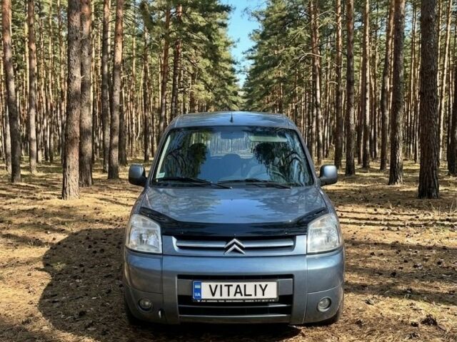 Синий Ситроен Берлинго, объемом двигателя 0 л и пробегом 320 тыс. км за 4990 $, фото 1 на Automoto.ua