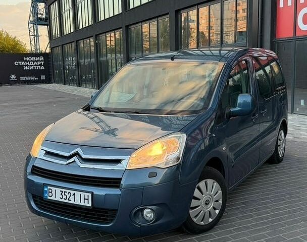 Синій Сітроен Берлінго, об'ємом двигуна 1.59 л та пробігом 280 тис. км за 5500 $, фото 1 на Automoto.ua