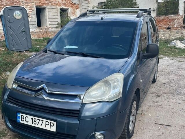 Синій Сітроен Берлінго, об'ємом двигуна 1.59 л та пробігом 308 тис. км за 5500 $, фото 1 на Automoto.ua
