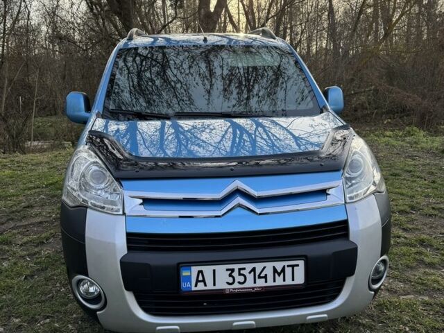 Синий Ситроен Берлинго, объемом двигателя 1.6 л и пробегом 254 тыс. км за 8800 $, фото 1 на Automoto.ua